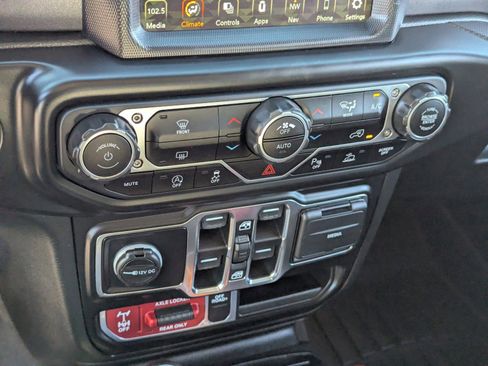Used 2021 Jeep Gladiator Mojave image 29