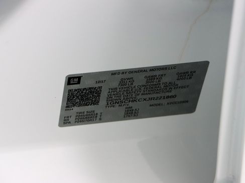 Used 2018 Chevrolet Suburban LT w/ Texas Edition Package image 39