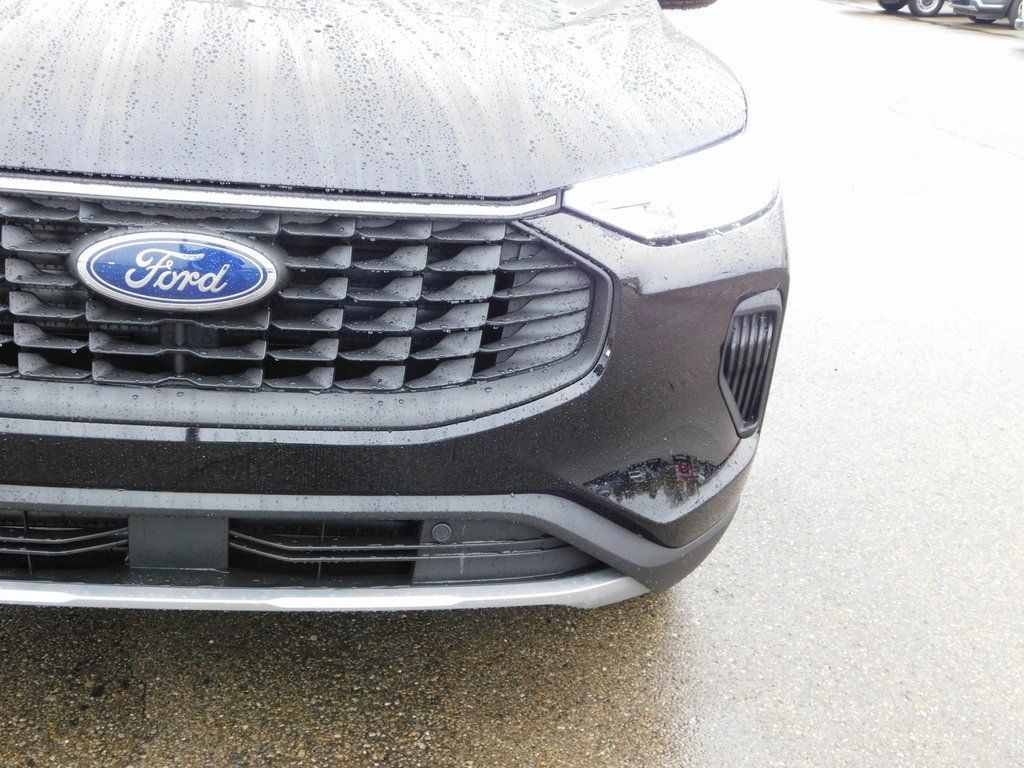New 2026 Ford Escape Active w/ Active Premium Tech Pack AWD/4WD image 9