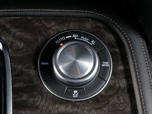 Used 2021 Nissan Armada Platinum w/ Captain's Chairs Package image 14