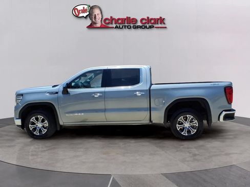Used 2026 GMC Sierra 1500 SLT AWD/4WD image 2
