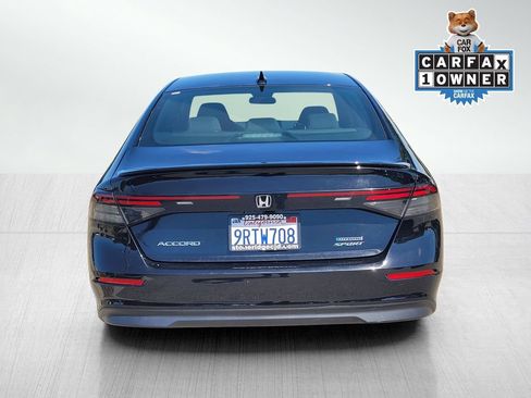 Used 2025 Honda Accord Sport image 5