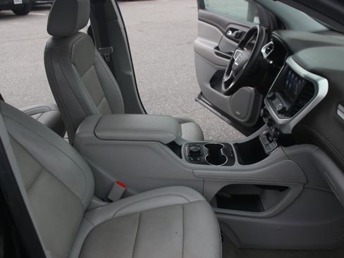 Used 2023 GMC Acadia SLT FWD image 37