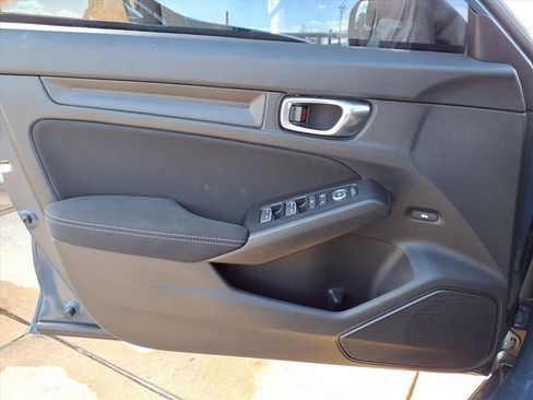 Used 2025 Honda Civic LX image 17