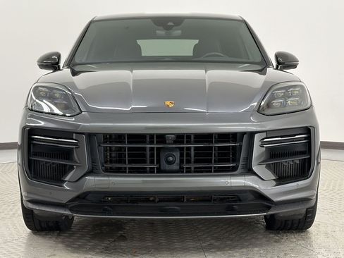 Certified 2024 Porsche Cayenne Turbo GT AWD/4WD image 6