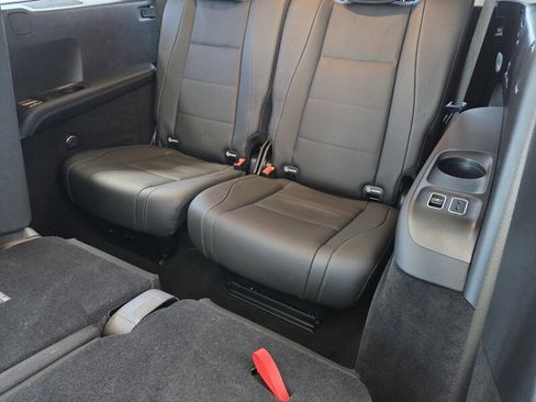 Certified 2023 Mercedes-Benz GLS 450 4MATIC image 16