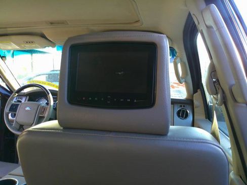 Used 2014 Ford Expedition EL Limited w/ Equipment Group 301A image 9