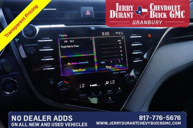 Used 2018 Toyota Camry XLE FWD image 13