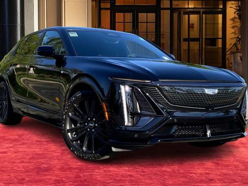 New 2026 Cadillac Lyriq V AWD/4WD image 2