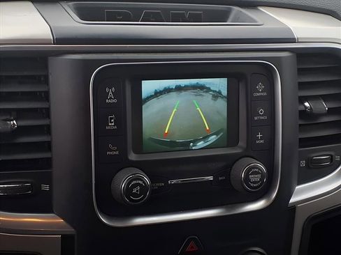 Used 2019 RAM 1500 Classic SLT image 4