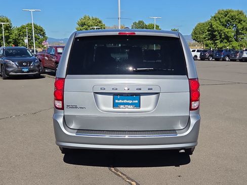 Used 2017 Dodge Grand Caravan SE w/ Power Window Group FWD image 13
