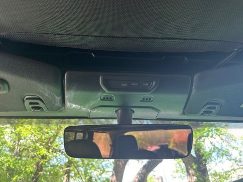 Used 2019 Jeep Wrangler Unlimited Rubicon AWD/4WD image 32