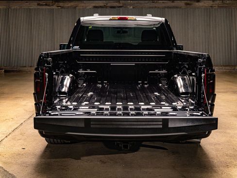 Used 2025 Ford F150 XL w/ Equipment Group 103A High image 9