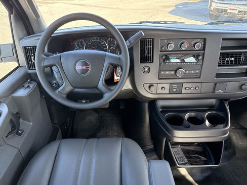 New 2025 GMC Savana 2500 w/ Driver Convenience Package RWD image 19