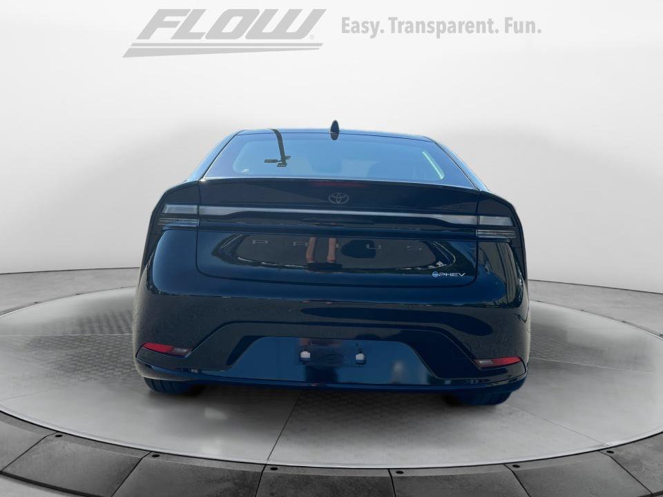 New 2027 Toyota Prius Plug-In Hybrid FWD image 6