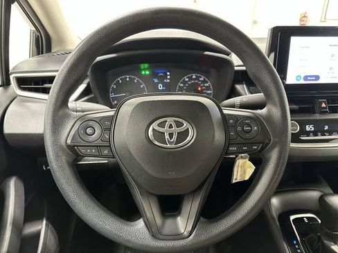 Used 2024 Toyota Corolla LE FWD image 17