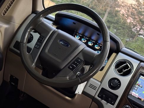 Used 2014 Ford F150 Lariat w/ Equipment Group 502A Luxury image 14