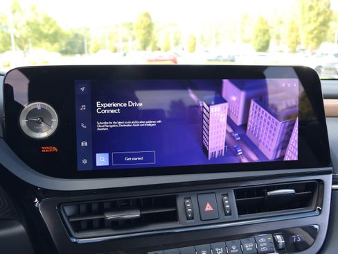 Certified 2024 Lexus ES 300h Ultra Luxury w/ Accessory Package (Z2) FWD image 24