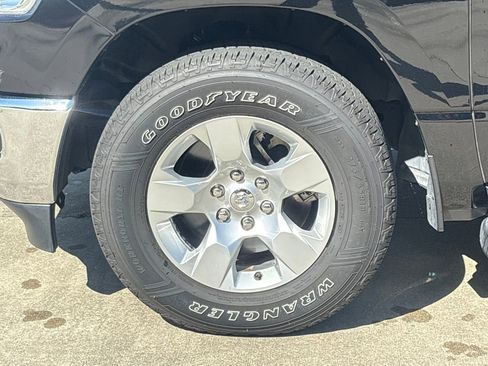 Used 2021 RAM 1500 Lone Star image 11