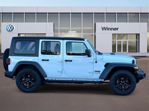 Used 2020 Jeep Wrangler Unlimited Sport AWD/4WD image 6