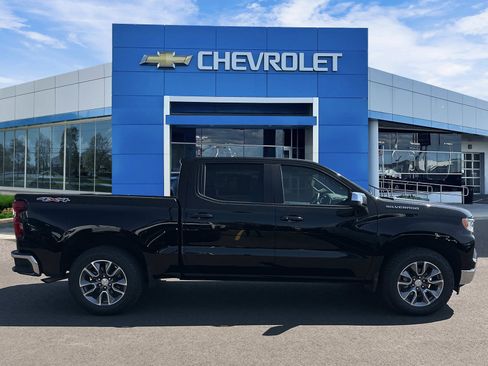 Used 2026 Chevrolet Silverado 1500 LT w/ Safety Package AWD/4WD image 5