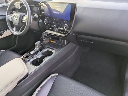 Used 2023 Lexus NX 300h AWD w/ Luxury Package image 34
