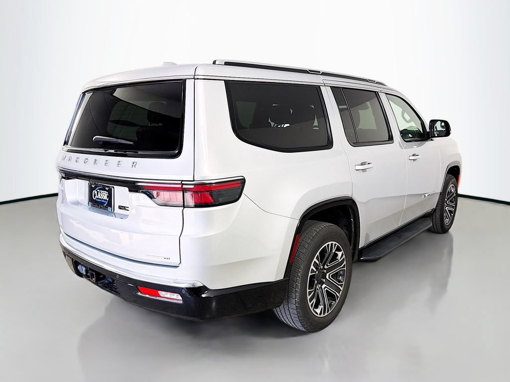 Used 2023 Jeep Wagoneer Series II AWD/4WD image 7