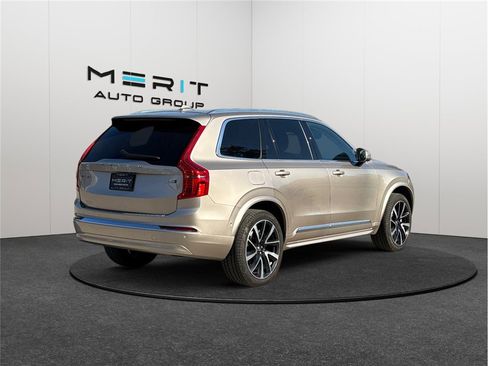 Used 2023 Volvo XC90 B5 Plus Bright image 9
