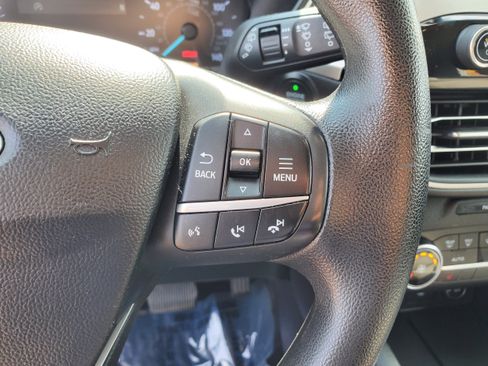 Used 2020 Ford Escape SE FWD image 16