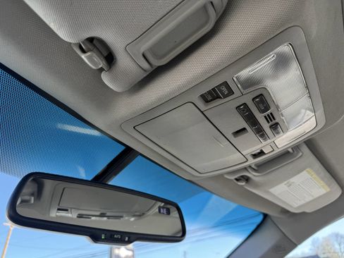 Used 2014 Toyota Camry XLE w/ Leather Package image 30