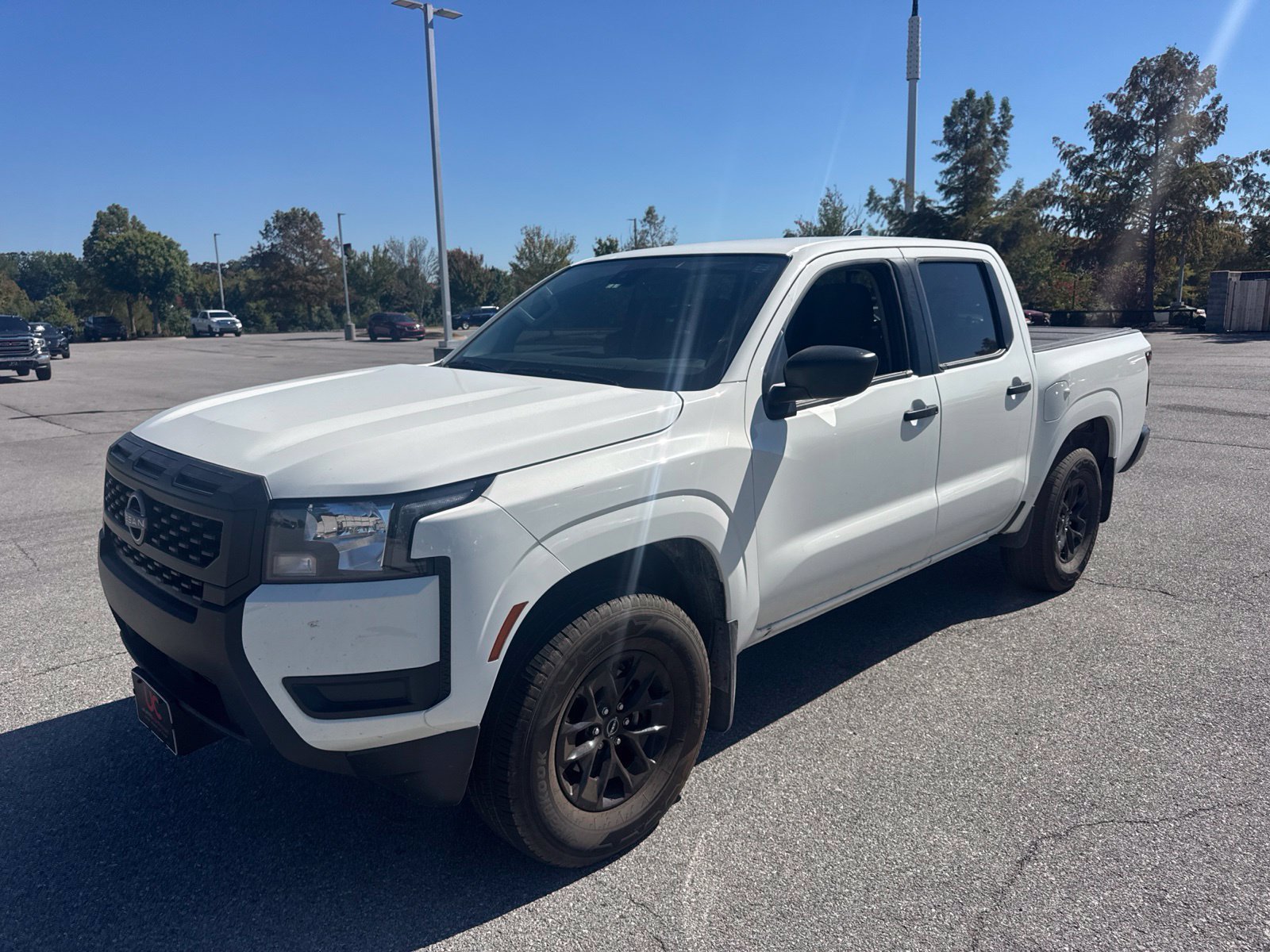 Used 2025 Nissan Frontier S AWD/4WD image 1