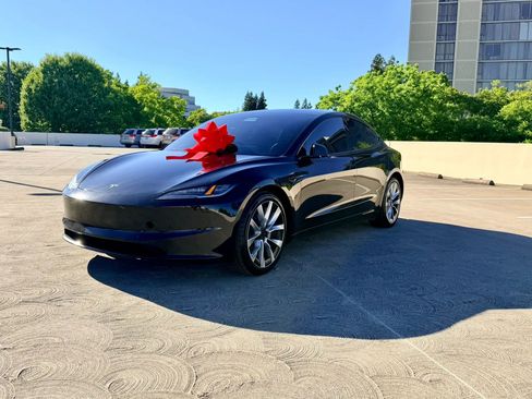 Used 2024 Tesla Model 3 Standard Range RWD image 21