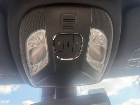 Used 2025 Jeep Compass Trailhawk AWD/4WD image 35