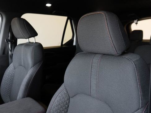 Used 2025 Honda Pilot Sport image 15