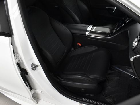 Used 2022 Mercedes-Benz C 300 C 300 image 15