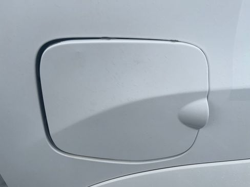 Used 2018 Toyota Tacoma Limited AWD/4WD image 19