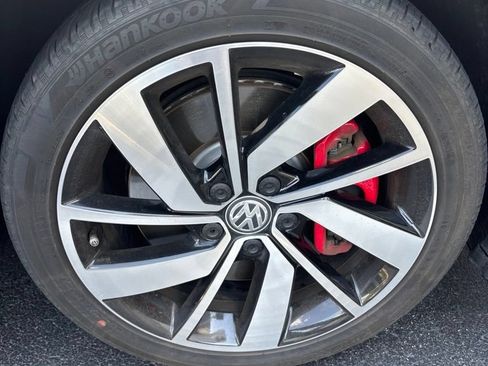 Used 2021 Volkswagen Jetta GLI Autobahn FWD image 4