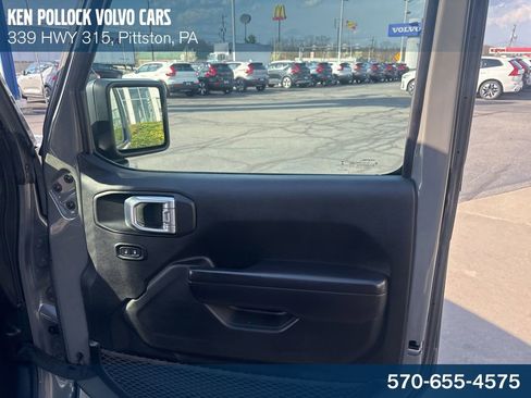 Used 2021 Jeep Wrangler Unlimited Sport AWD/4WD image 30