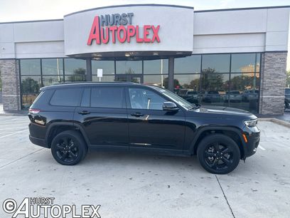 Used 2023 Jeep Grand Cherokee L Laredo