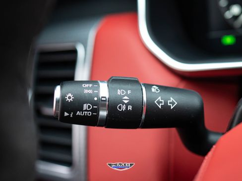 Used 2021 Land Rover Range Rover Sport HST image 29