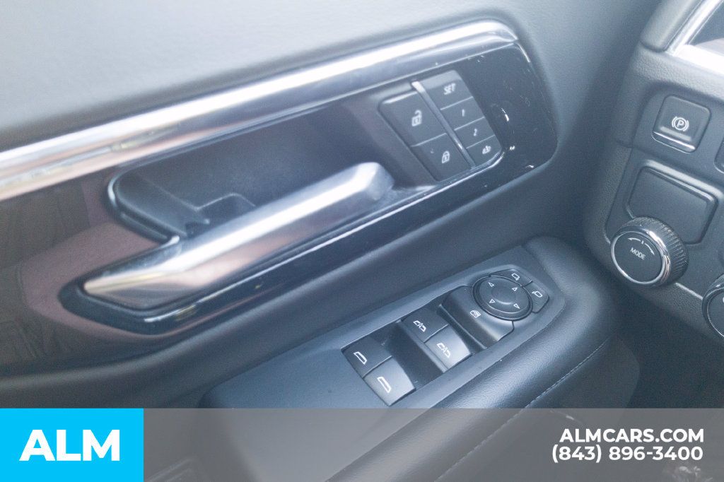 Used 2025 Chevrolet Tahoe LT RWD image 35