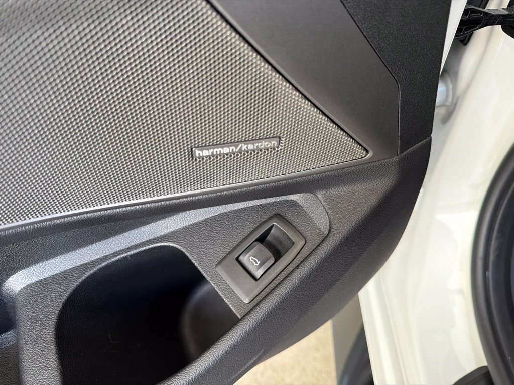 Used 2024 BMW M3 Competition RWD image 46