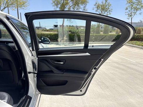 Used 2015 BMW 528i Sedan RWD image 11