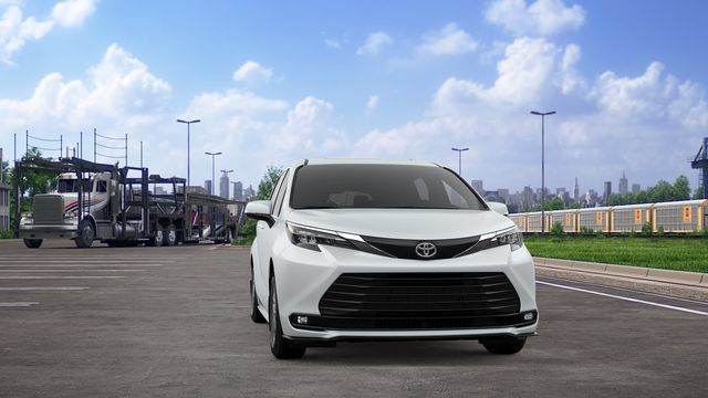New 2026 Toyota Sienna XLE FWD image 18
