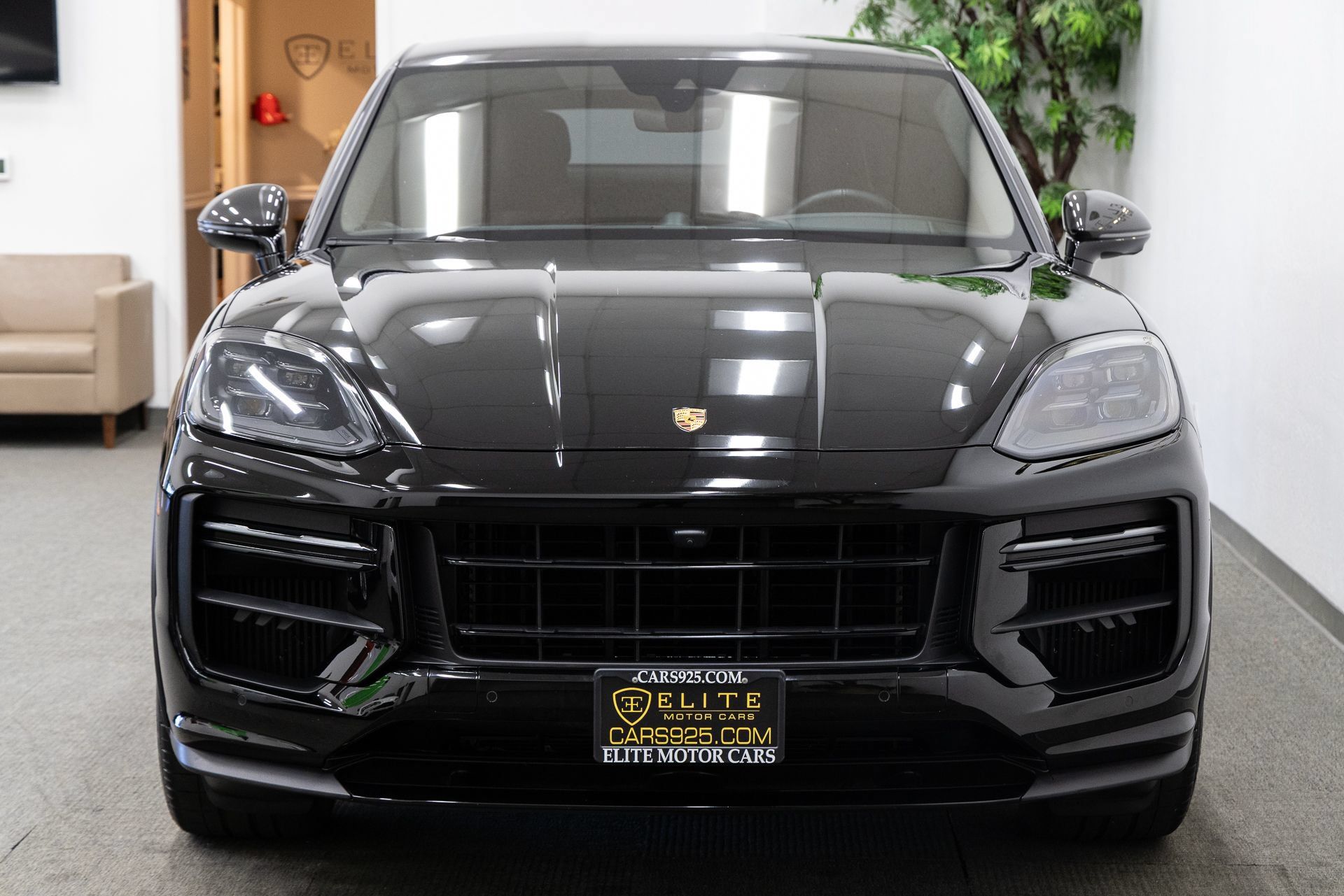 Used 2024 Porsche Cayenne Turbo GT AWD/4WD image 12