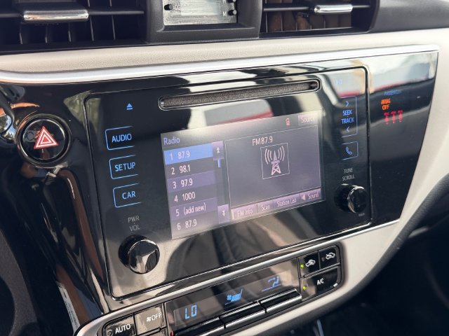 Certified 2019 Toyota Corolla LE FWD image 22