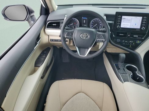 Used 2024 Toyota Camry LE FWD image 11