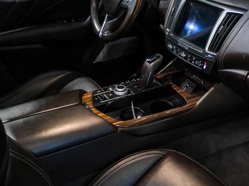 Used 2019 Maserati Levante GranLusso image 21