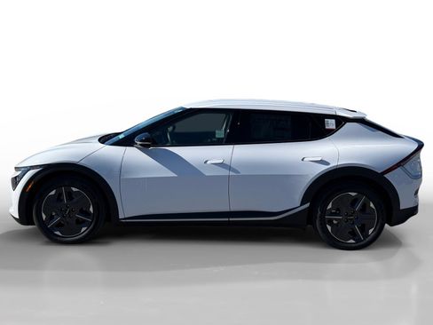 New 2025 Kia EV6 Light image 2