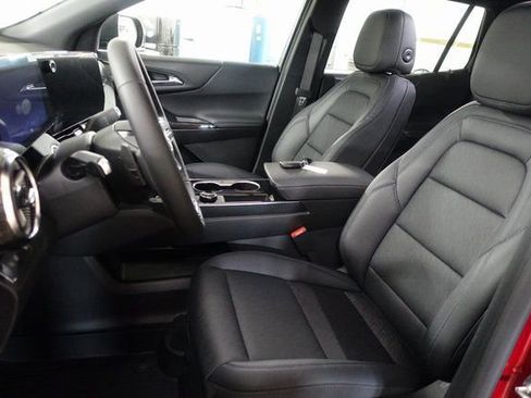 New 2026 Chevrolet Equinox LT w/ Convenience Package II FWD image 10